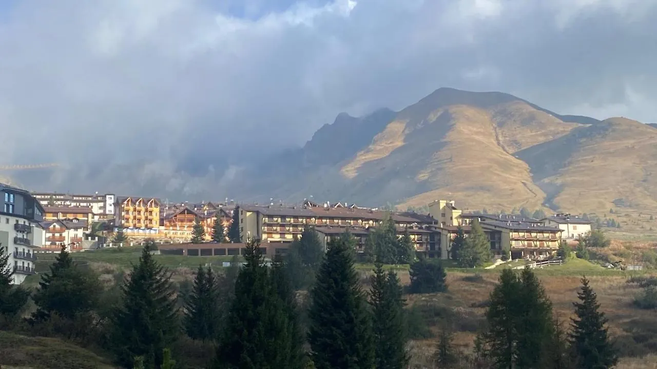 La Casa Bianca - Ski, Hike & Bike Tonalepass Italien