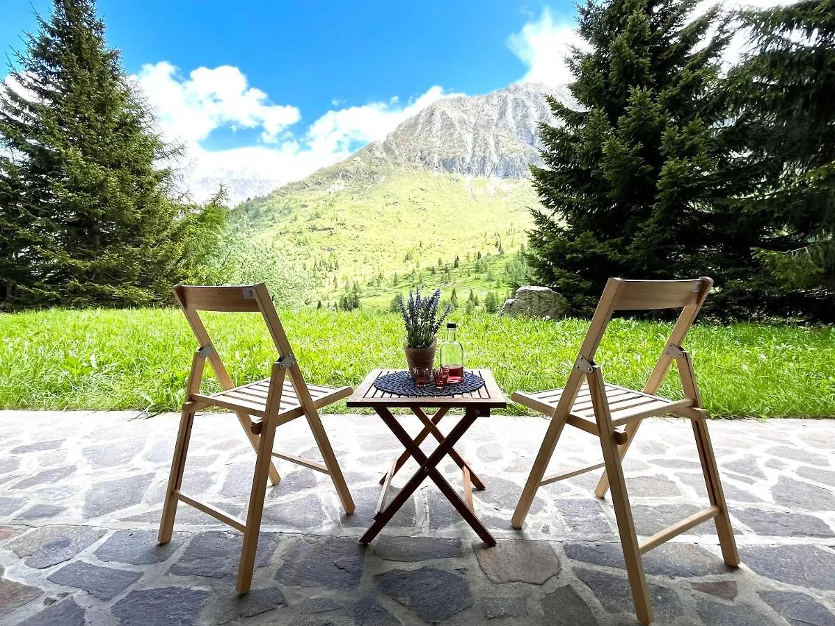 La Casa Bianca - Ski, Hike & Bike Passo del Tonale
