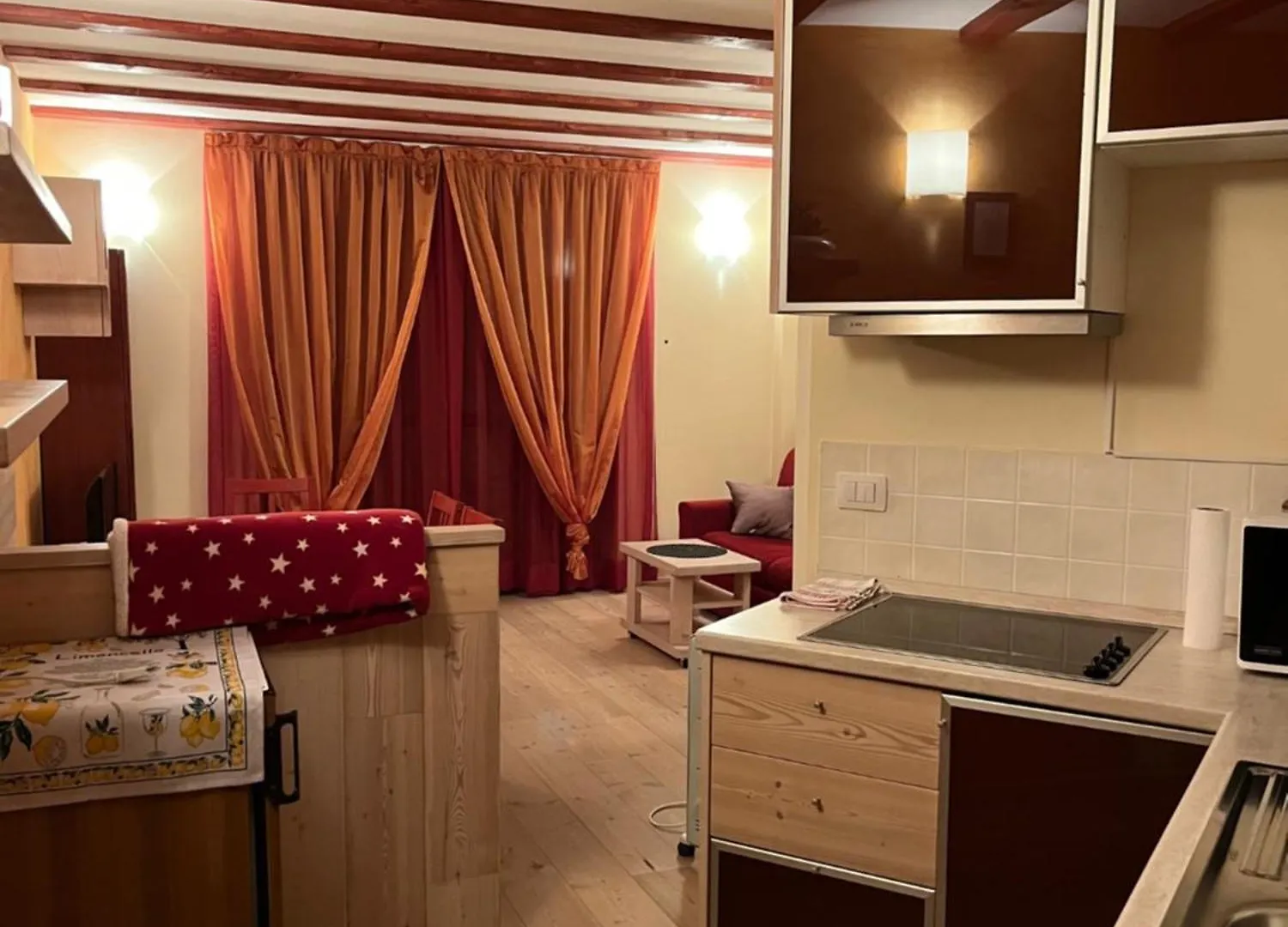 Apartment La Casa Bianca - Ski, Hike & Bike Passo del Tonale